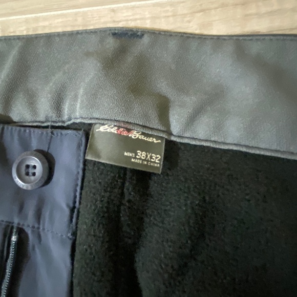 Eddie Bauer Men's Guide Pro Lined Pants - 38x32 - Picture 5 of 9
